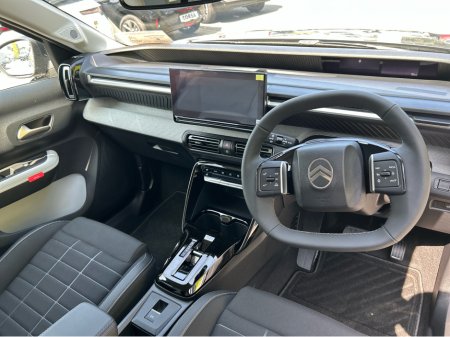 2026 Citroen C3 PLUS BEV 320  113HP thumbnail