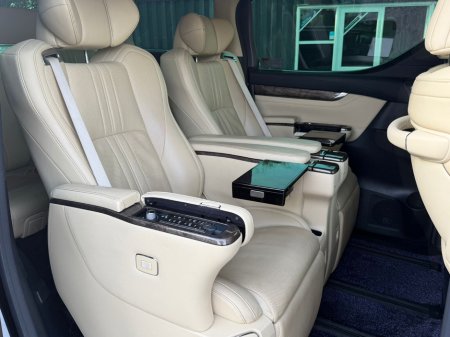 2021 Toyota Alphard - thumbnail 18