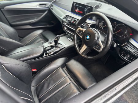 2017 BMW 5 Series - thumbnail 17