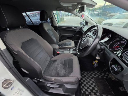 2013 Volkswagen Golf 1.4 HIGHLINE EDITION ALCANTARA PARKING SENSORS - SIMI DEALER - LOW ROAD TAX BAND thumbnail