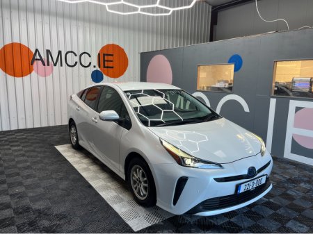 2022 Toyota Prius 2022 TOYOTA PRIUS S 1.8 AUTOMATIC / CRUISE CONTROL / REVERSE CAMERA AND MORE