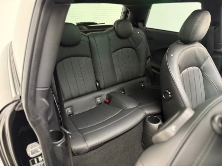 2023 MINI Cooper S ELECTRIC LEVEL 3 €25,990 thumbnail