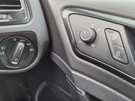 2015 Volkswagen Golf - thumbnail 27