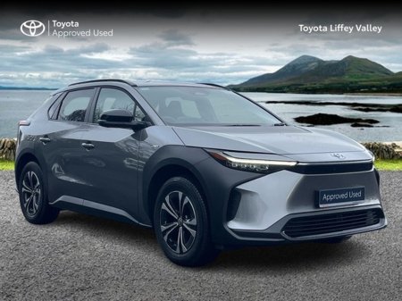 2025 Toyota bZ4X BZ4X SPORT FWD €38,950 thumbnail