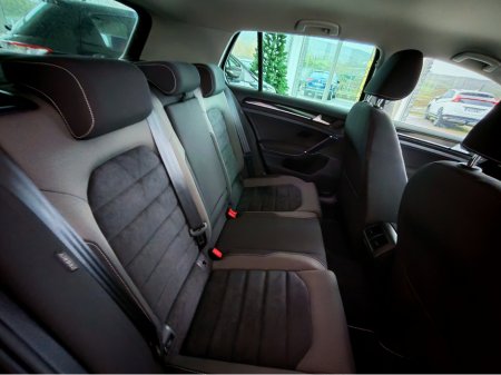 2017 Volkswagen Golf - thumbnail 9