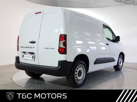 2025 Peugeot Partner Demo Model - *Price Ex VAT* PARTNER PRO PLUS 1.5 HDI 100 - 1,000KG, Remainder of 5 year warranty €21,134 thumbnail