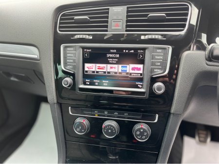 2016 Volkswagen Golf - thumbnail 12