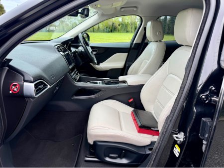 2017 Jaguar F-Pace - thumbnail 21