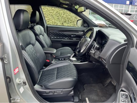 2020 Mitsubishi Outlander - thumbnail 11