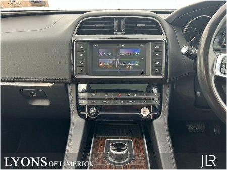 2017 Jaguar F-Pace - thumbnail 10