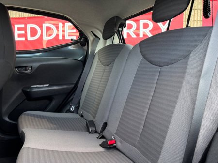 2020 Toyota Aygo 1.0 VVT-i x-play Smartphone €11,950 thumbnail