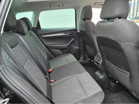 2018 Skoda Karoq STYLE 1.6 TDI 116HP 4DR 5DR €18,450 thumbnail