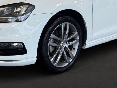 2016 Volkswagen Golf - thumbnail 10