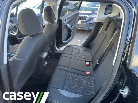 2019 Peugeot 2008 ACTIVE 1.2 PURETECH 82 6. 6.2 4DR €11,950 thumbnail