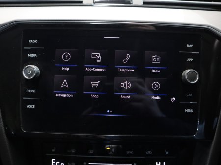 2021 Volkswagen Passat - thumbnail 18