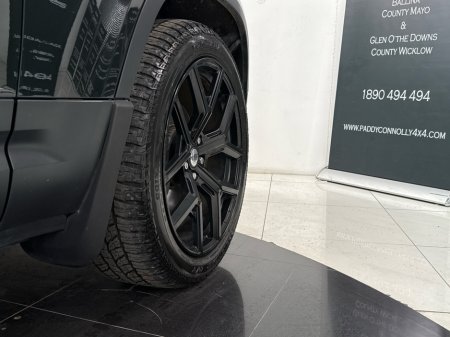 2021 Land Rover Defender - thumbnail 37