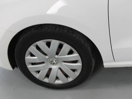 2012 Volkswagen Polo - thumbnail 22