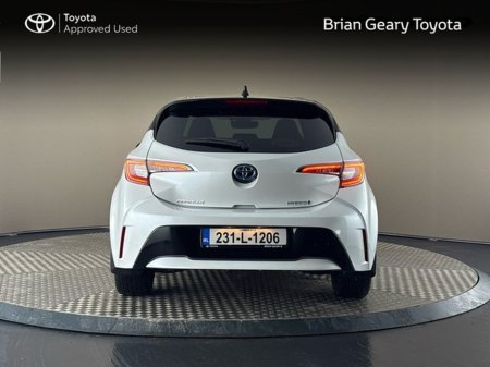 2023 Toyota Corolla HYBRID LUNA SPORT H/B €26,950 thumbnail