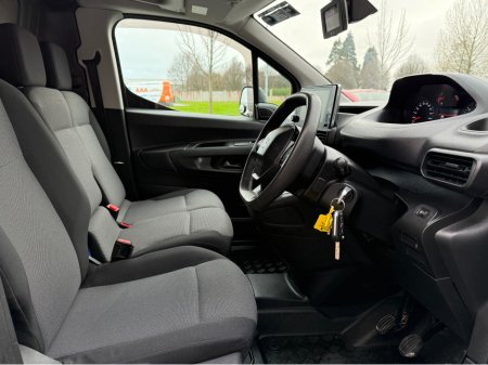 2019 Peugeot Partner PROF PLUS 1.6 HDI FSH €11,950 thumbnail