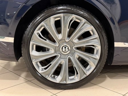 2022 Bentley Continental - thumbnail 19