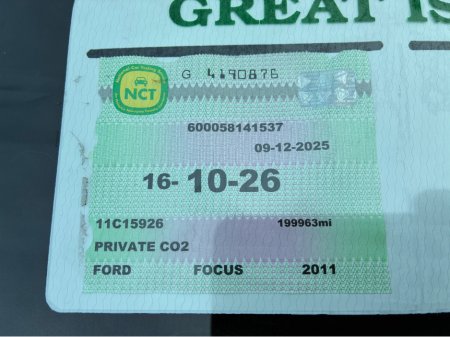 2011 Ford Focus - thumbnail 7