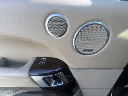 2017 Land Rover Range Rover - thumbnail 48