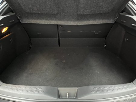 2019 Toyota C-HR - thumbnail 8