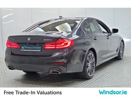 2019 BMW 5 Series - thumbnail 2