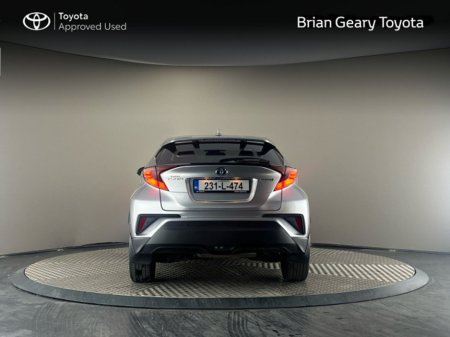 2023 Toyota C-HR HYBRID SOL €25,950