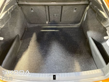 2023 Skoda Octavia - thumbnail 9