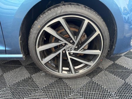 2014 Volkswagen Golf - thumbnail 3