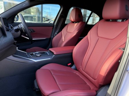 2026 BMW 3 Series - thumbnail 4