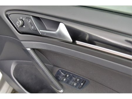 2016 Volkswagen Golf 1.4 TSI DSG HIGHLINE 103KW *UPGRADED 17" ALLOY WHEELS* €16,890 thumbnail