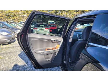 2016 Volvo XC60 - thumbnail 16