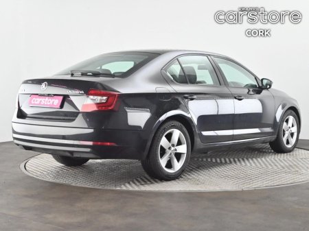 2018 Skoda Octavia - thumbnail 5