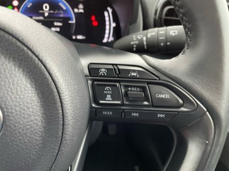 2025 Toyota Yaris Cross - thumbnail 12