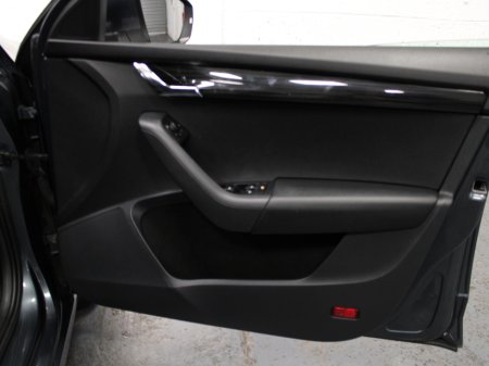 2018 Skoda Octavia STYLE 1.6 TDI 90HP 4DR €9,950 thumbnail