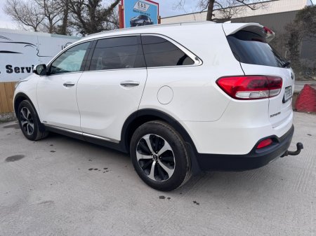 2017 Kia Sorento - thumbnail 18