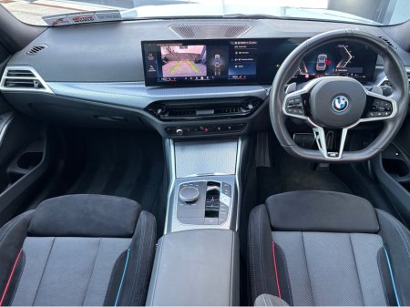 2025 BMW 3 Series - thumbnail 15