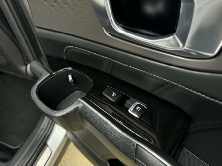 2023 Kia Sorento - thumbnail 26