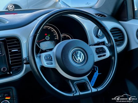 2013 Volkswagen Beetle - thumbnail 14