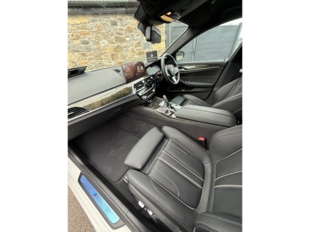 2020 BMW 5 Series - thumbnail 12