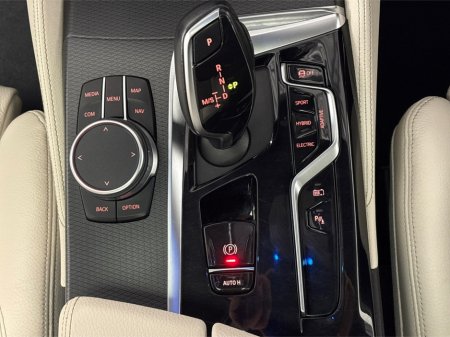 2022 BMW 5 Series 530E HYBRID M SPORT NEW NCT**19"MATTE BLACK ALLOYS**PANORAMIC SUNROOF**FRONT HEATED ELECTRIC SEATS**AMBIENT LIGHTING**APPLE CARPLAY**REVERSE CAMERA**PARKING SENSORS**DRIVE MODES**FINANCE AVAILABLE** €37,995 thumbnail