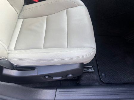 2021 Volvo XC40 T5 PHEV INSCRIPTION 5DR A AUTO thumbnail