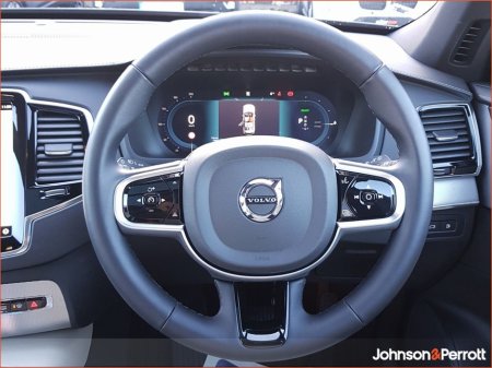 2025 Volvo XC90 T8 455bhp PHEV AWD Plus Bright (Adaptive Cruise / 360 Camera / Panoramic Sunroof) €91,900 thumbnail