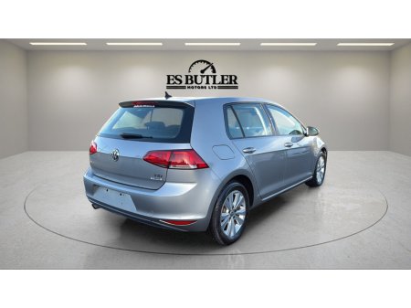 2014 Volkswagen Golf  €12,490 thumbnail