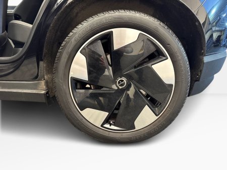 2024 Volvo EX30 - thumbnail 5