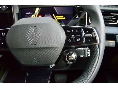 2025 Renault 5 Techno 52kWh 150hp, 2 Tone Roof €30,995 thumbnail