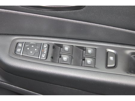 2018 Renault Captur dCi 90 SIGNATURE X NAV €13,950 thumbnail