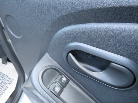 2017 Dacia Duster ALTERNATIVE 1.5 DCI DIESEL JEEP NCTD 27  FSH €7,999 thumbnail